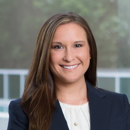 Headshot of Rebecca Gelozin.