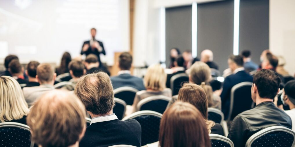 event-speaker-crowd