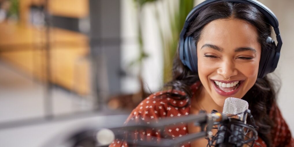 podcast-speaker