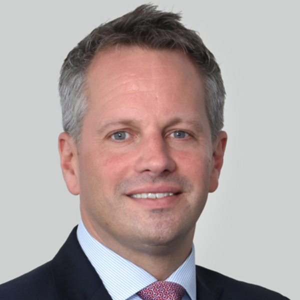 Headshot of Andrew Robinson