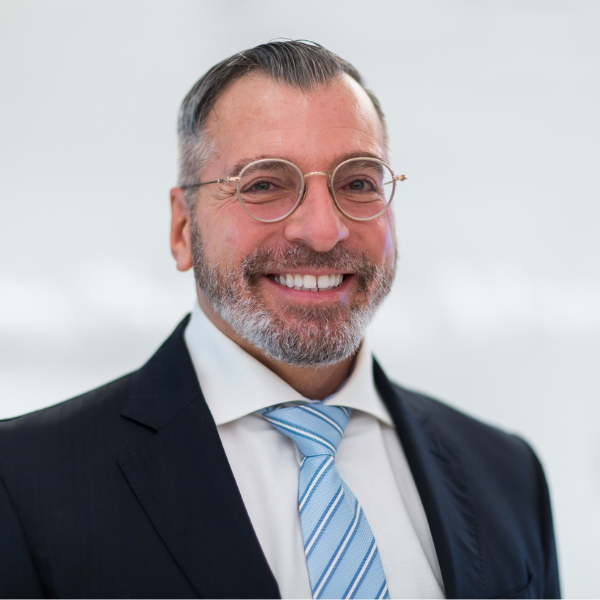 Headshot of Bruce Dmytrow