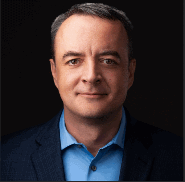 Headshot of Evgueni Erchov.