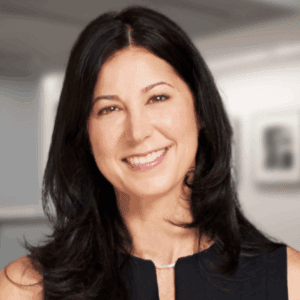 Headshot of Hannah Ross