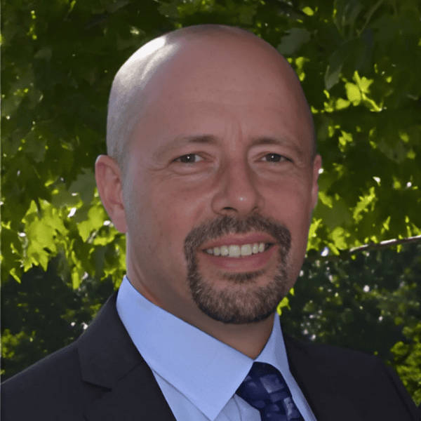 Headshot of Jeff McDonald