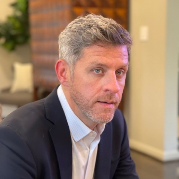 Headshot of Justin Peterson