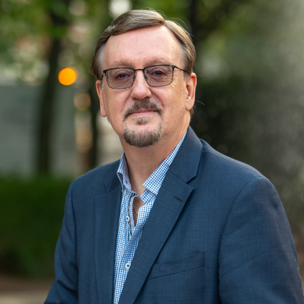 Headshot of Owen Nichols